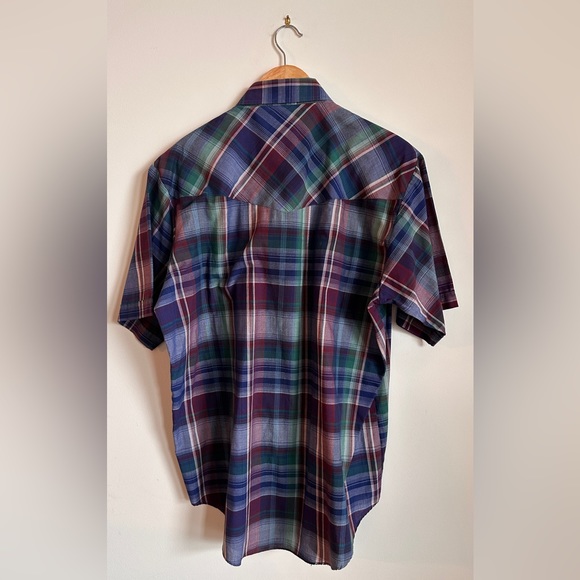 Ely Plains Men’s shirt - snap button closure - size large - Picture 2 of 4